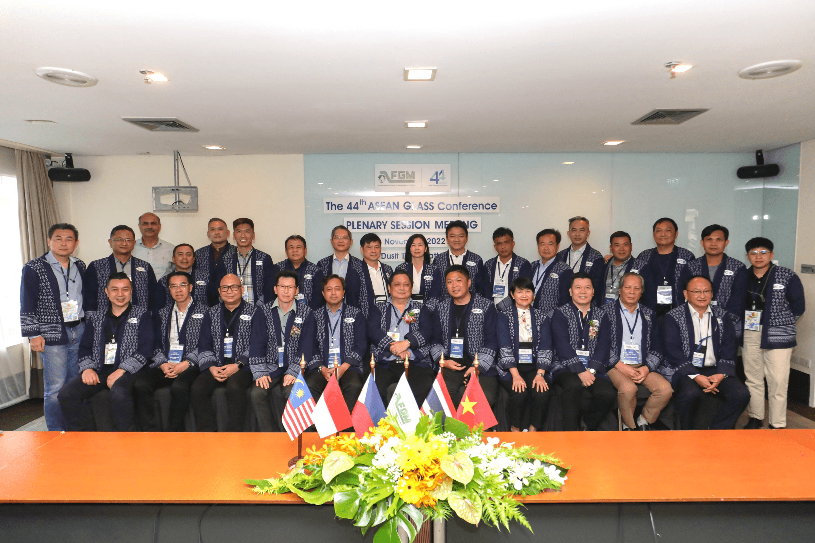Plenary Session Group Photo